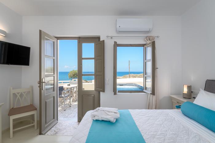 En Plo Boutique Suites Oia Værelse billede